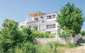 Apartment Maslenica with Sea View I